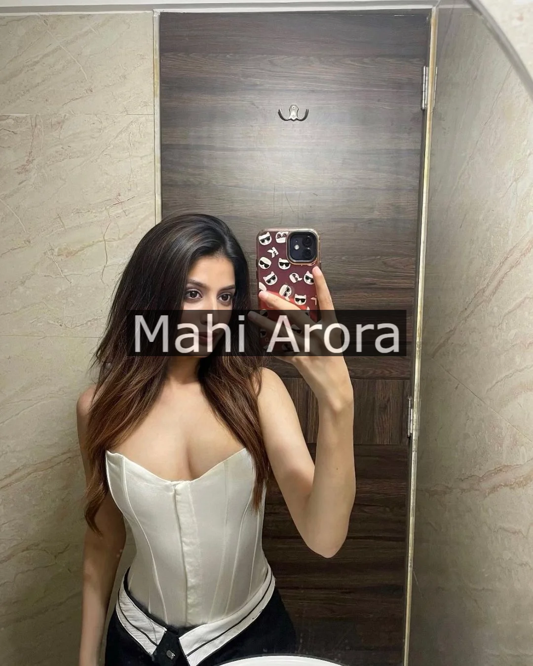 busty escorts in Dubai